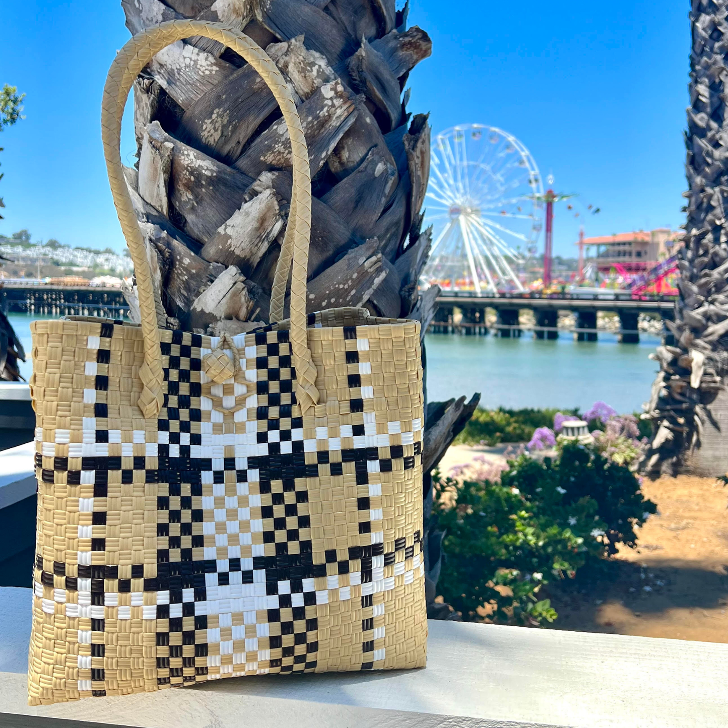 The Tote in Beige Plaid